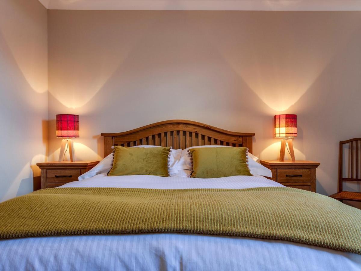 The Birches Bed & Breakfast Dundonnell Exterior photo